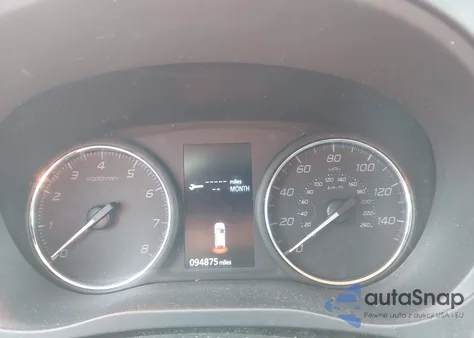 2018 Mitsubishi Outlander Es z USA, uszkodzony, nr VIN JA4AZ3A39JZ049869